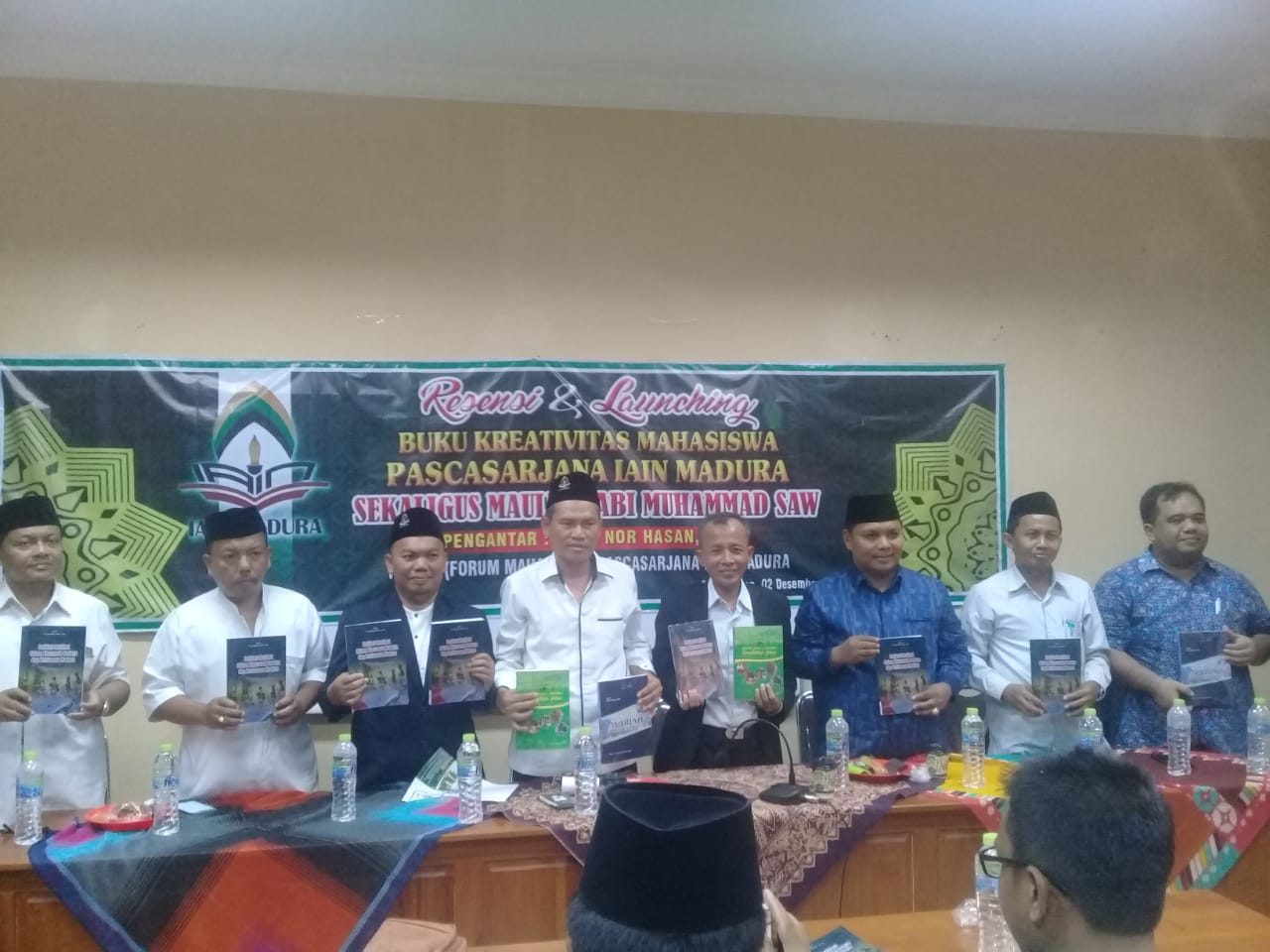 Launching "Ontologi Hukum Ekonomi Syari’ah Kontemporer" Karya Mahasiswa Magister HKI Mendapat Apresiasi dari Rektor dan Para Dosen